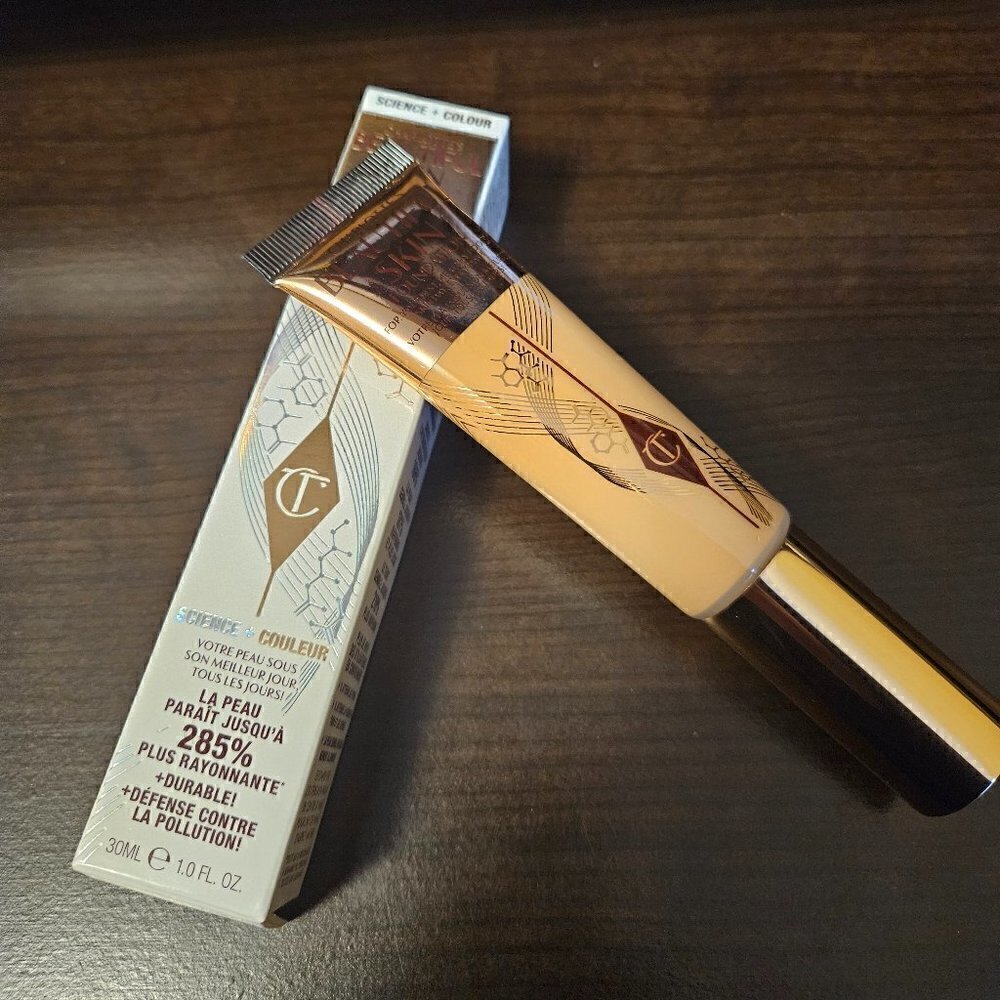 Charlotte Tilbury Beautiful Skin Foundation in 4 WARM (NIB)